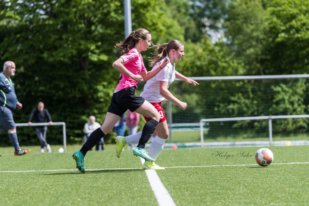 Bild 102 - wBJ SV Wahlstedt - SV Steinhorst/Labenz : Ergebnis: 0:1